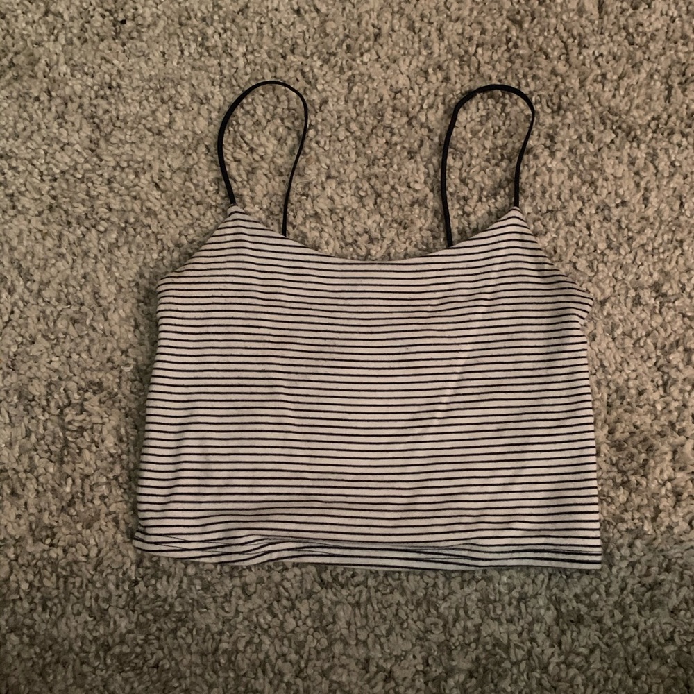 Black and white stripped cropped tank top